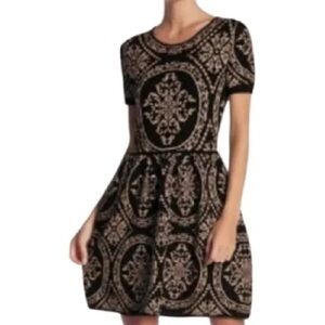 Romeo & Juliet Couture short-sleeve sweater dress